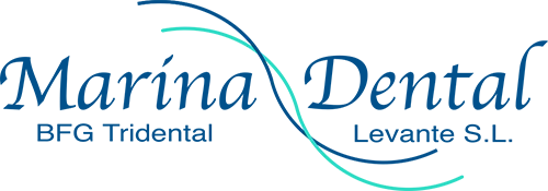 Logo marina dental